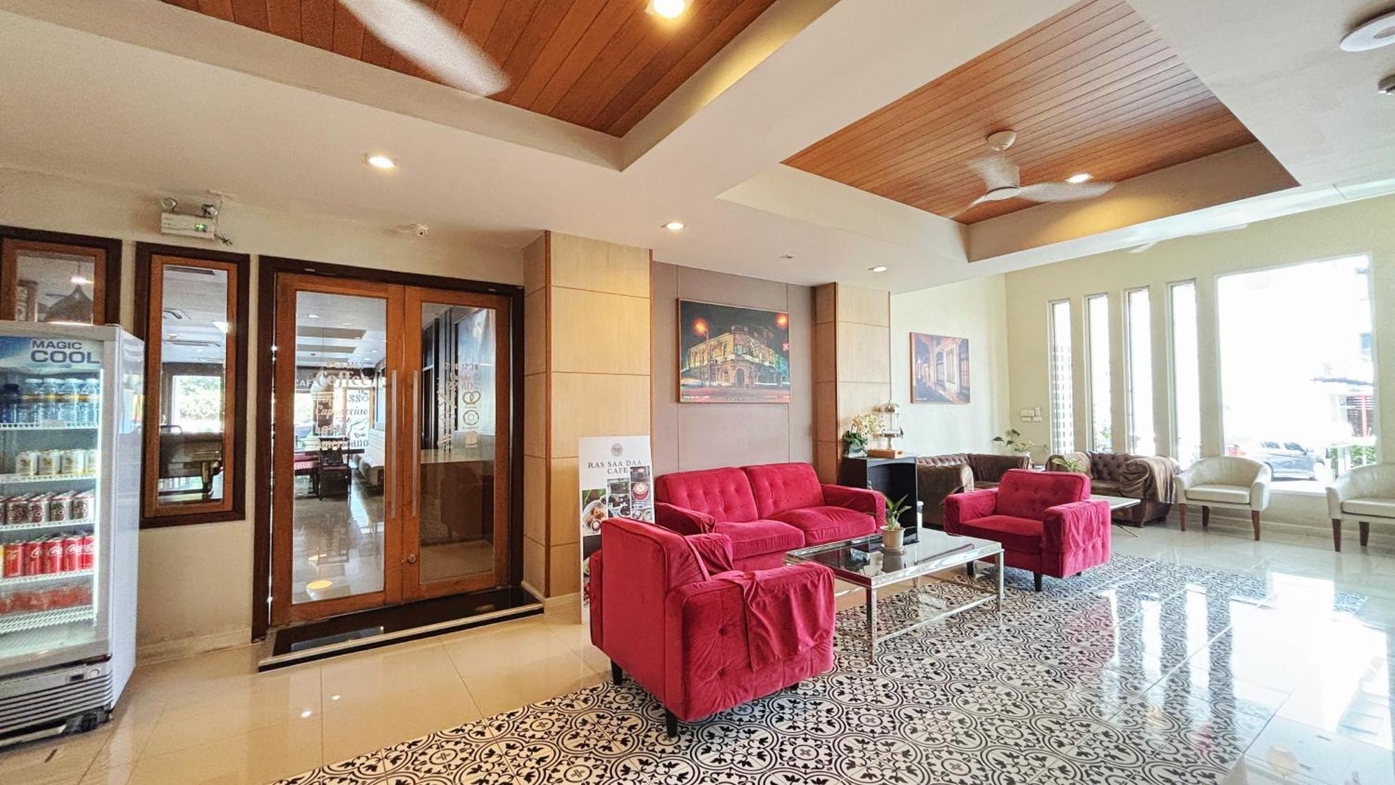 Ratana Hotel Rassada, Phuket Town- Sha Extra Plus Exteriér fotografie